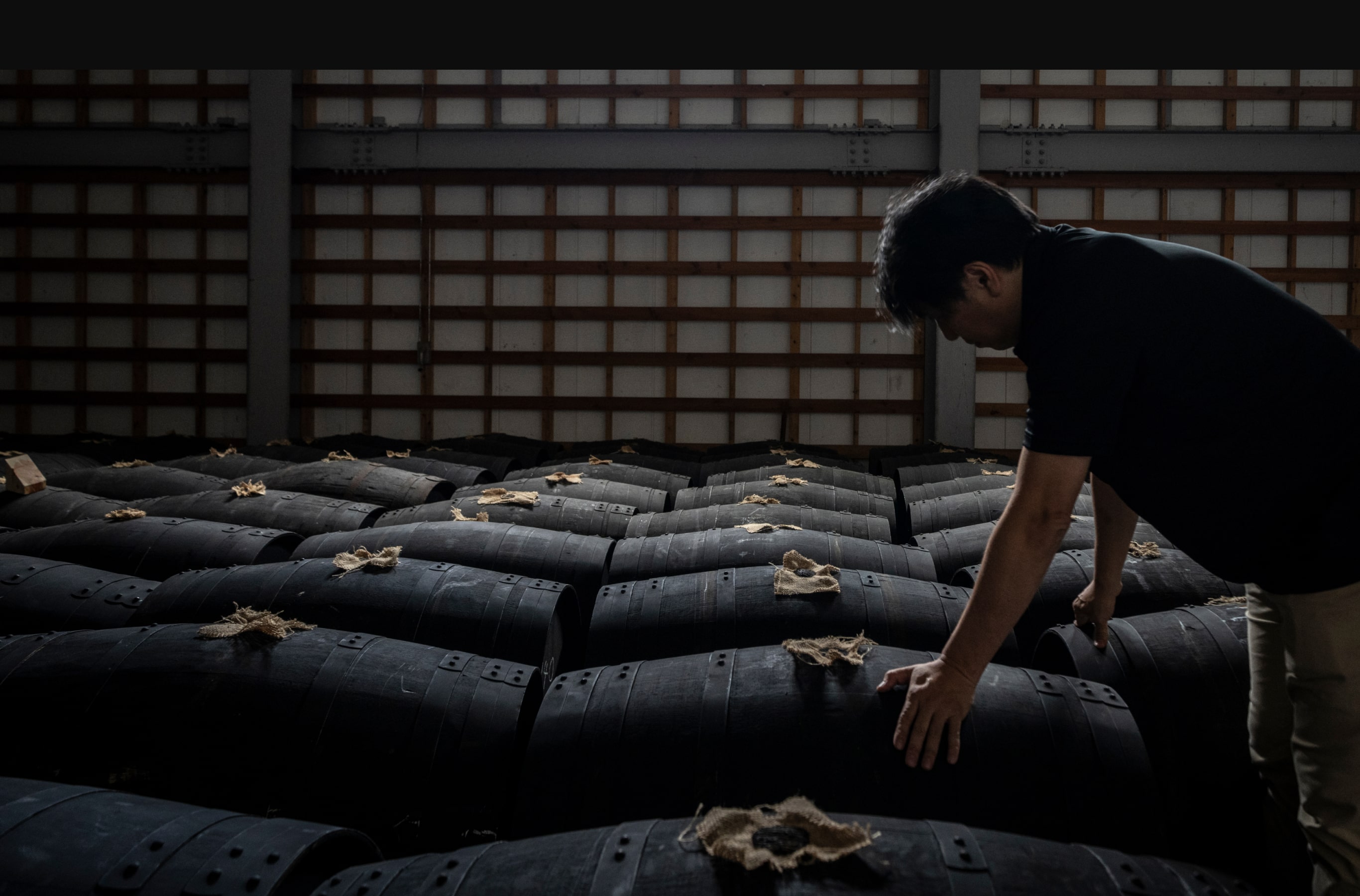 Whisky barrel inspection